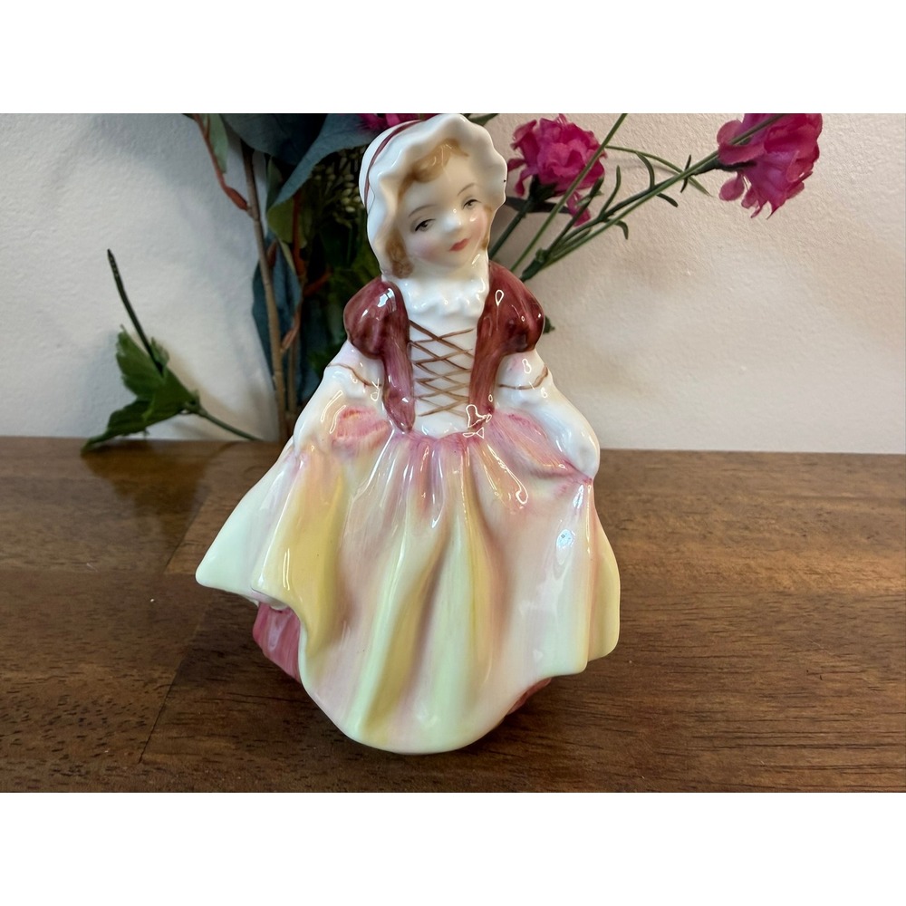 Royal Doulton Dinky Do HN2120 Bone China Figurine Leslie Harradine Vintage Decor